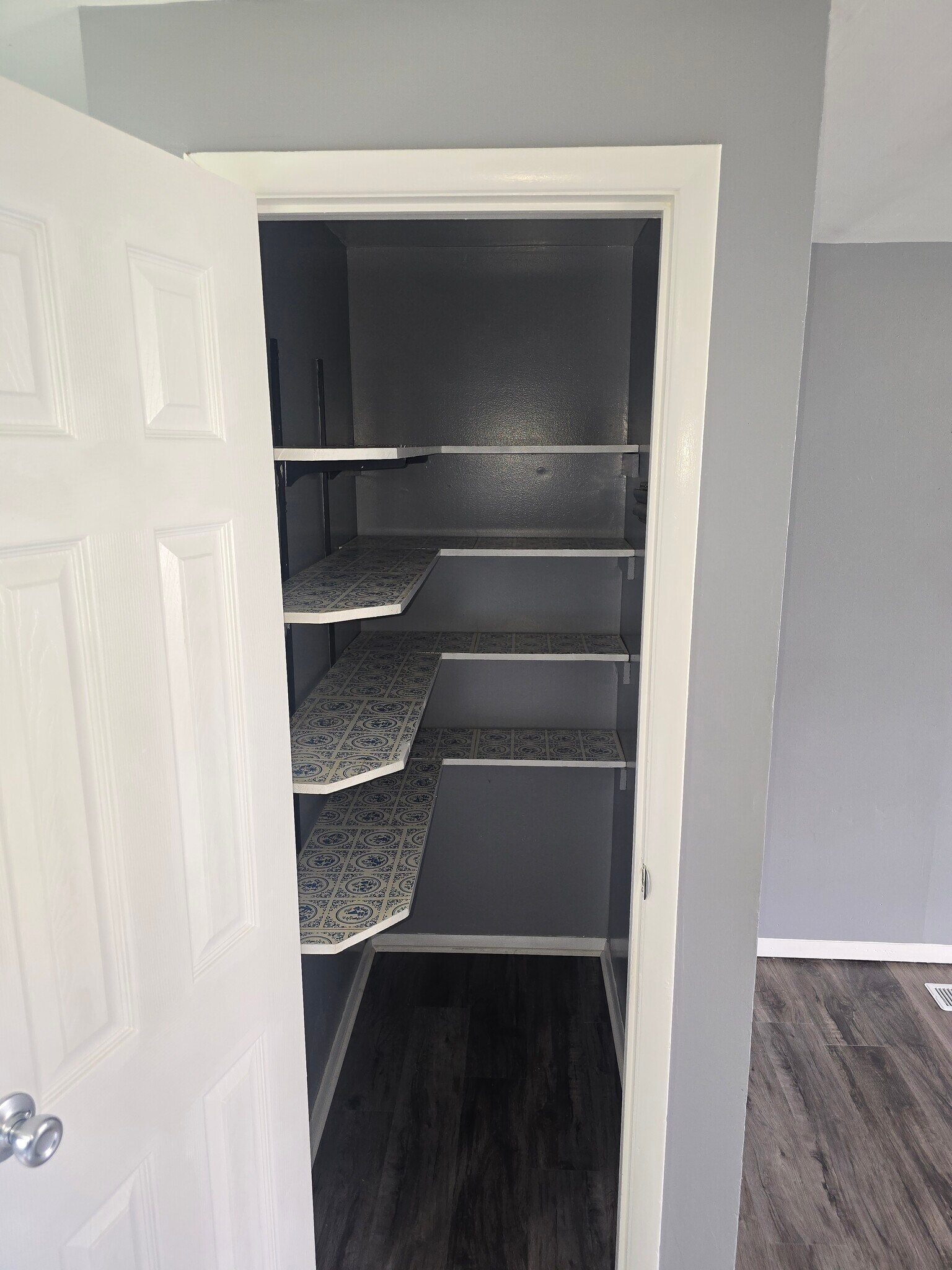 Building Photo - 1300 S Colony Dr