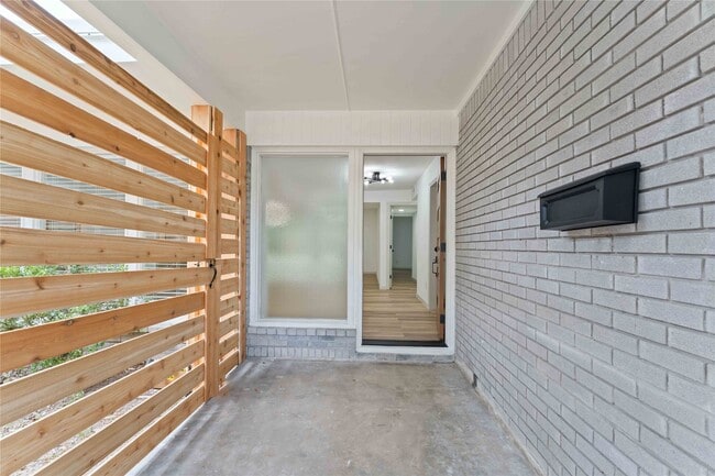 Building Photo - 5722 W Bellfort Ave