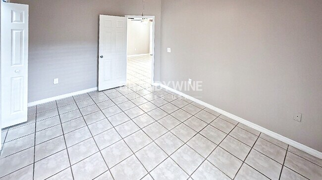 Building Photo - 1159 Vista Palma Way