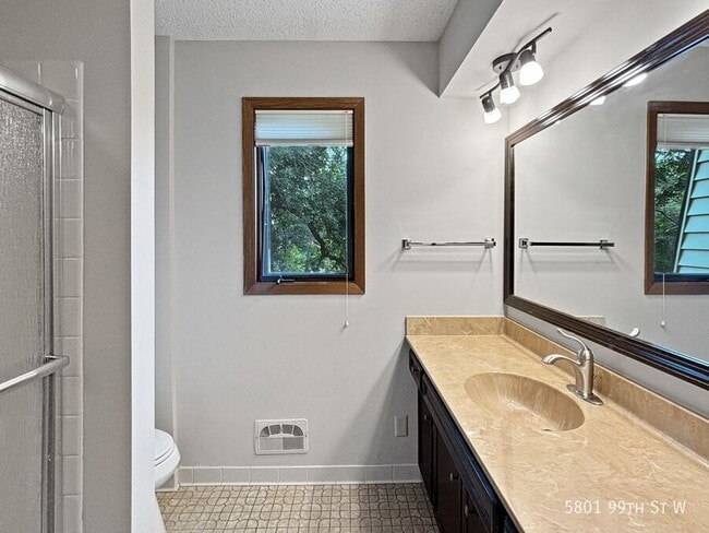 Building Photo - 5801 W 99th St