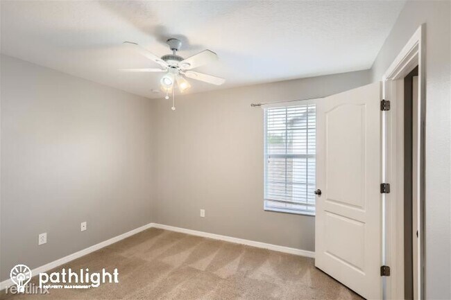 Building Photo - 3 br, 2.5 bath House - 6804 Butterfly Driv...