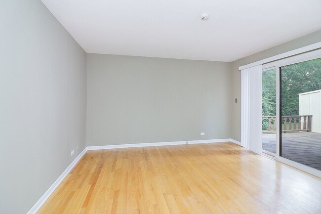 Building Photo - 177 Cascade Dr