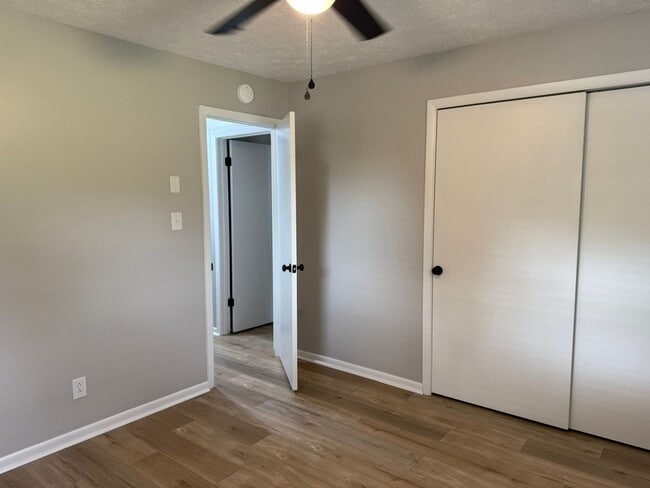 Building Photo - Renovated Rocky Hill Home