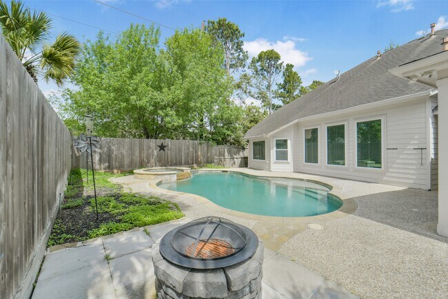 Building Photo - 402 Sterling Heights Ln