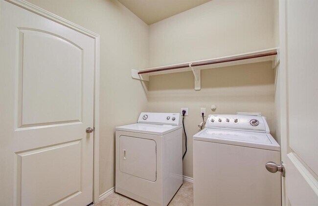 Building Photo - 13419 Orchard Harvest Dr