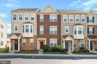 Building Photo - 6395 Walcott Ln