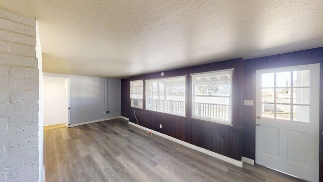 Building Photo - Charming 4 bed 2 bath home in Yucaipa