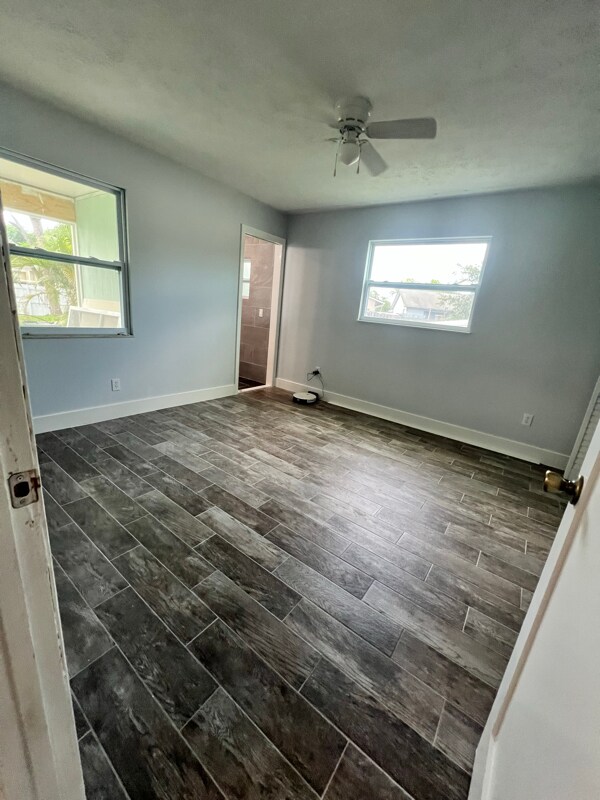 Building Photo - 4595 SE Marie Way