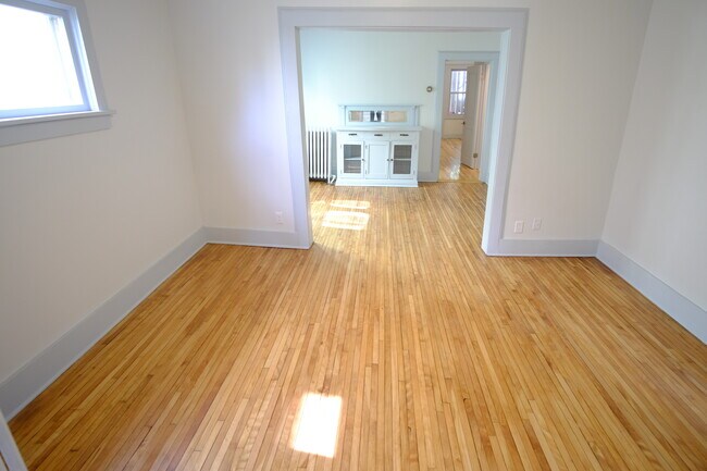 Building Photo - 3315 Nicollet Ave