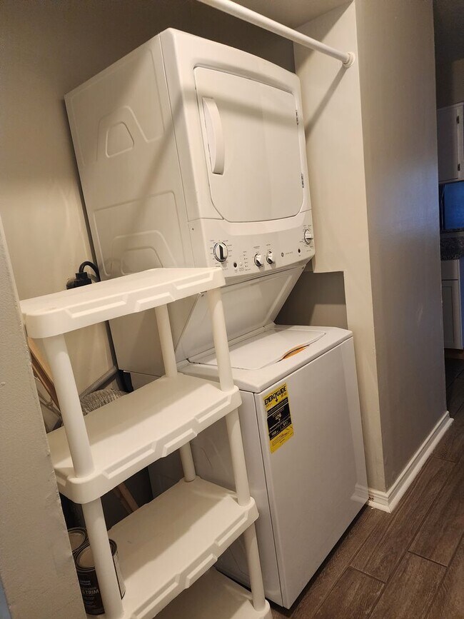 Building Photo - Harbour Towne