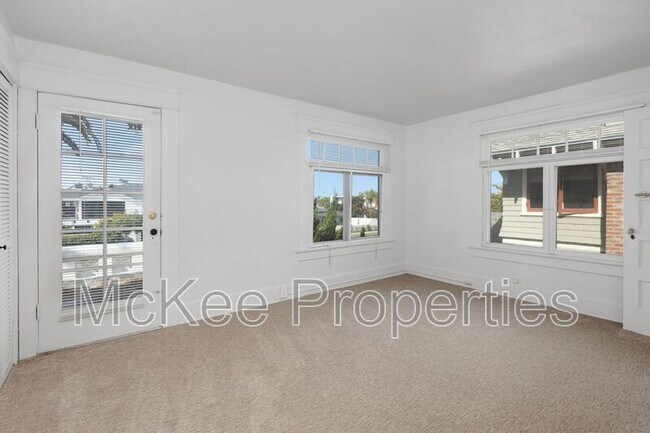 Building Photo - 1115 F Ave