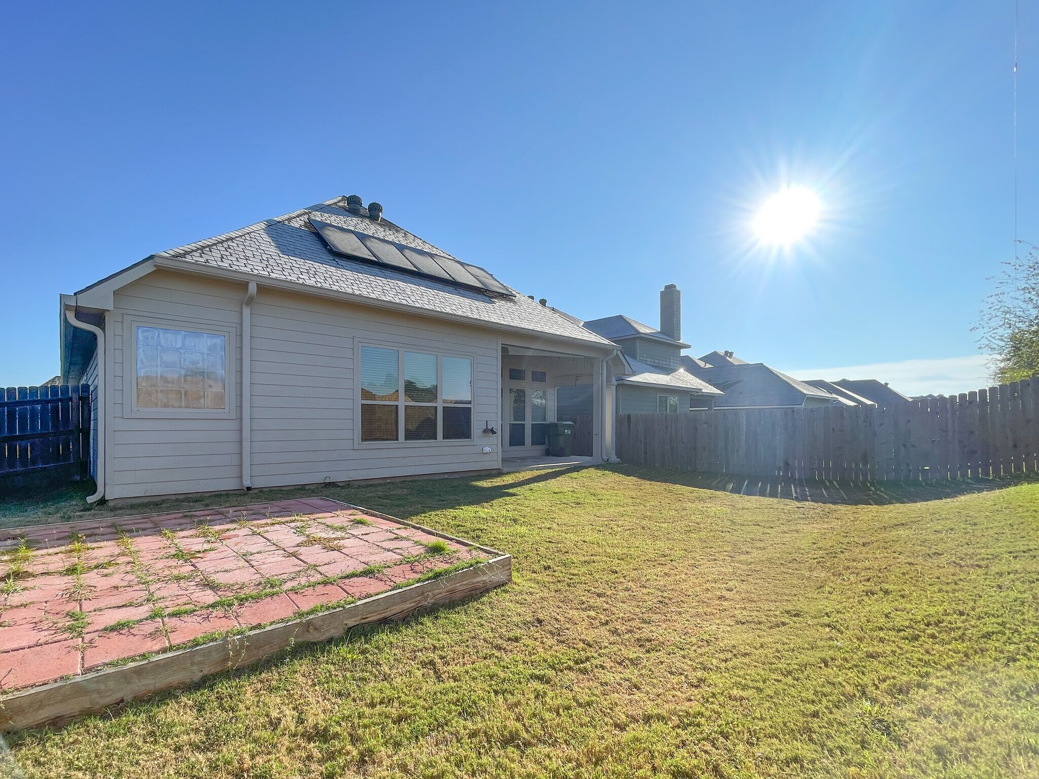 Building Photo - 10624 Langham Dr