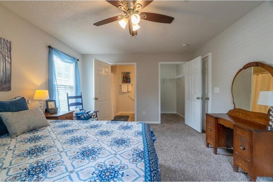 Building Photo - 4320 Cedarcroft Ct