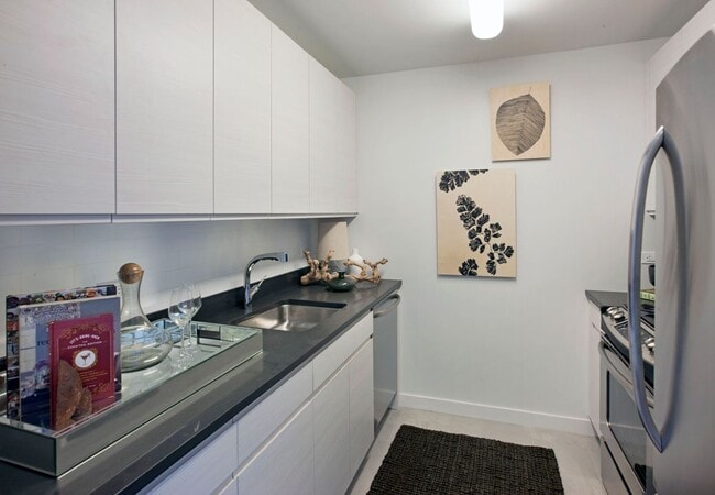 Interior Photo - The Maximilian