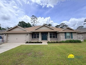 Building Photo - Beautiful 4-Bedroom Home in Quiet Crestview Cul-de-Sac!
