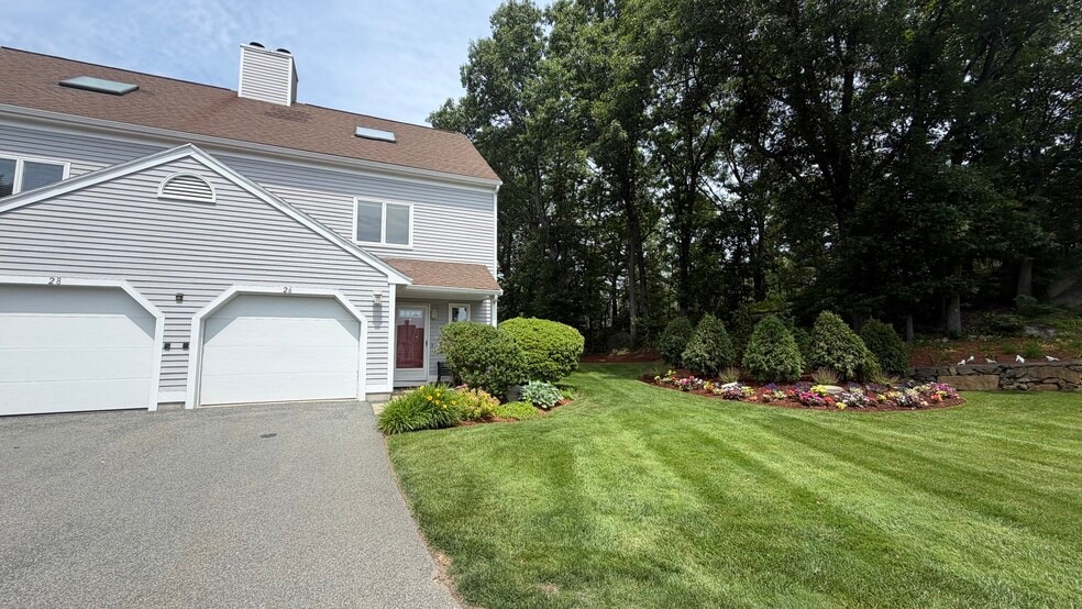 Building Photo - 26 Lions Ln