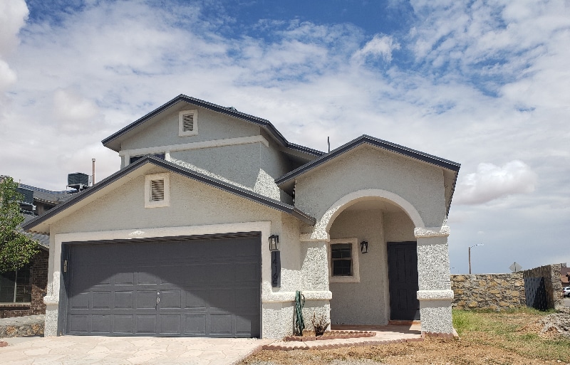 Building Photo - 14169 Tierra Delfin Dr