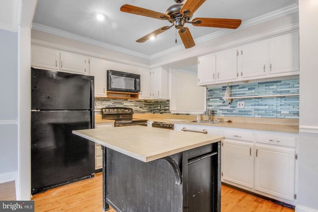 Building Photo - 306 Kidwelly Ct
