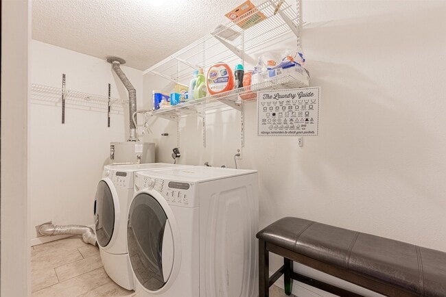 Building Photo - 12123 Monticeto Ln