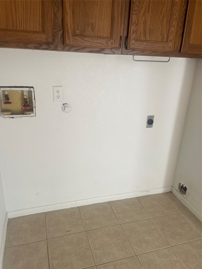 Building Photo - 1826 Port O' Call St