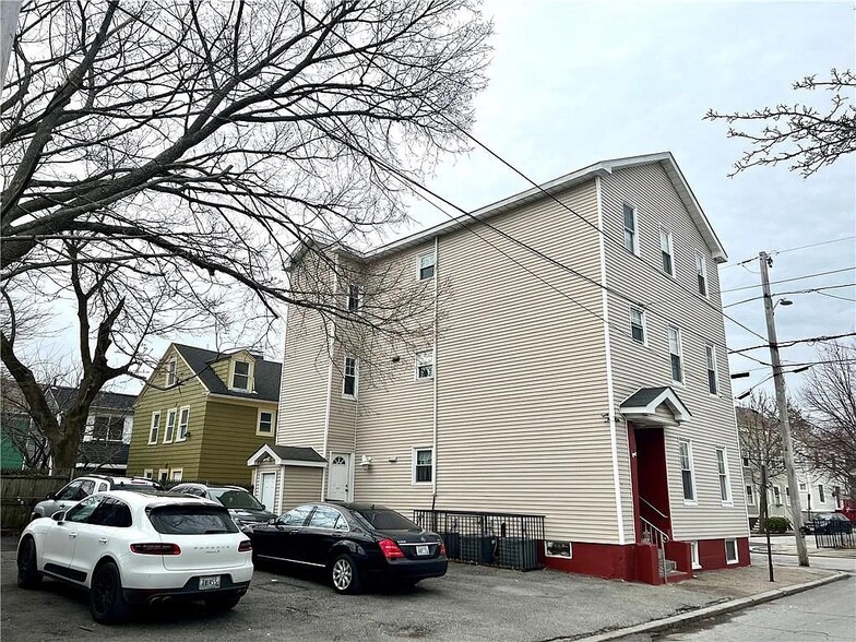 Side view - 3 Cargill St
