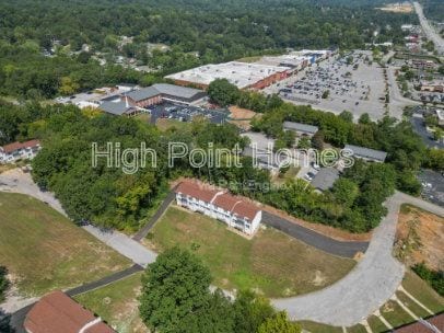 Building Photo - 400 Gallery Ln