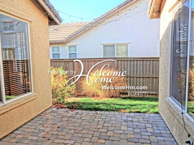Building Photo - 481 Miesque Ct