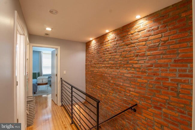 Building Photo - 1316 S Bouvier St