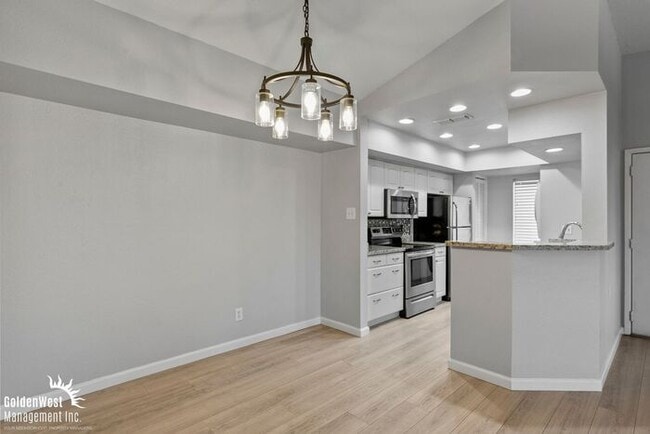Building Photo - Beautiful 3Bdm 2Ba Home in Scottsdale!