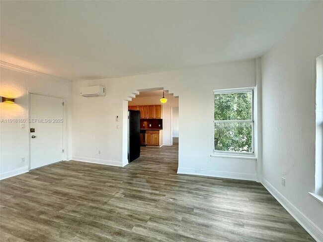 Building Photo - 4035 Meridian Ave