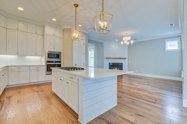 Building Photo - 1636 Juliana St