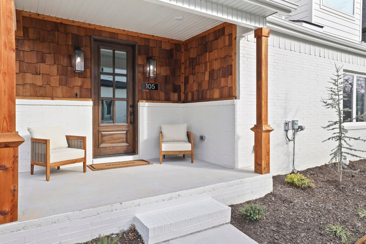 Building Photo - 109 NW Ozark Wy