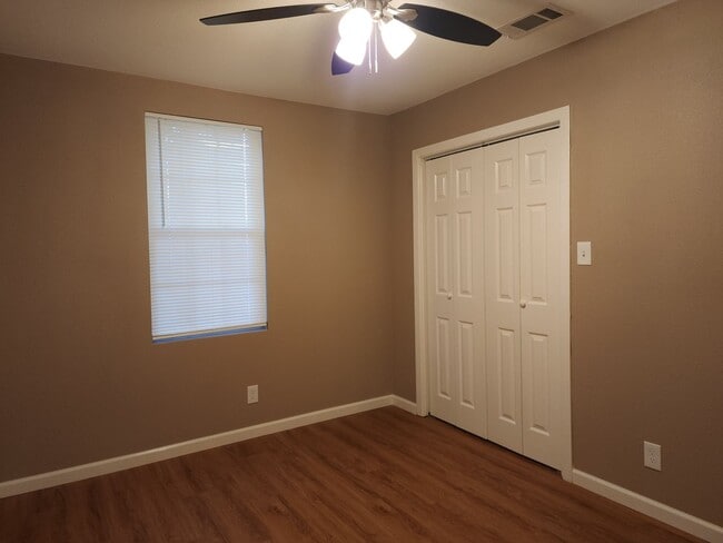 Building Photo - Freshly Renovated Home with Modern Finishes