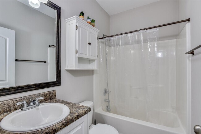 Building Photo - 314 Bella Rose Dr