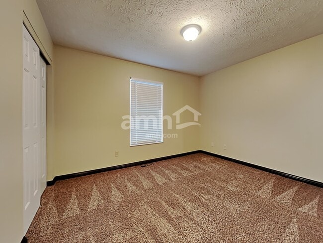 Building Photo - 2154 Canyon Ct