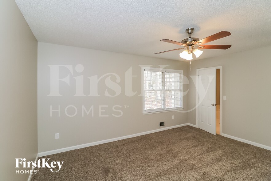 Building Photo - 4814 Westbourne Dr