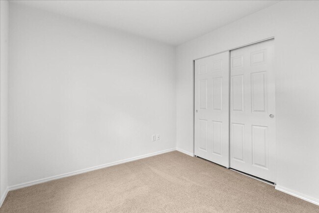 Building Photo - Beautiful & Freshly remodeled home in Fryelands Monroe