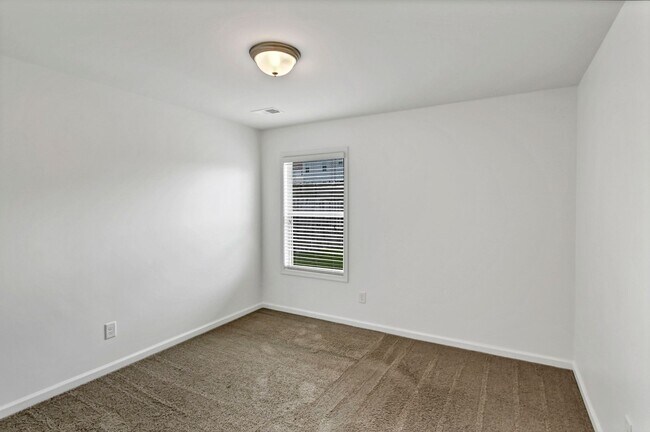 Building Photo - 3 bedroom 2 bath home for rent!
