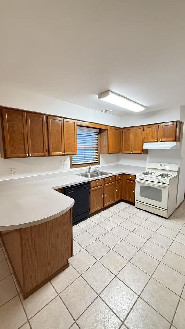 Building Photo - 455 W 37th St