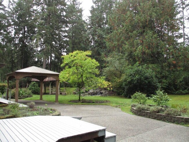 Building Photo - Beautiful 3 Bedroom 2.5 Bath Home in Gig H...