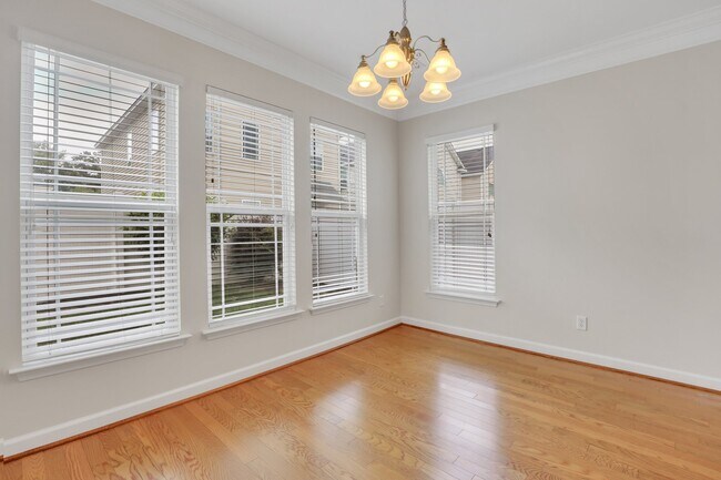 Building Photo - 175 Summer Hill Ct