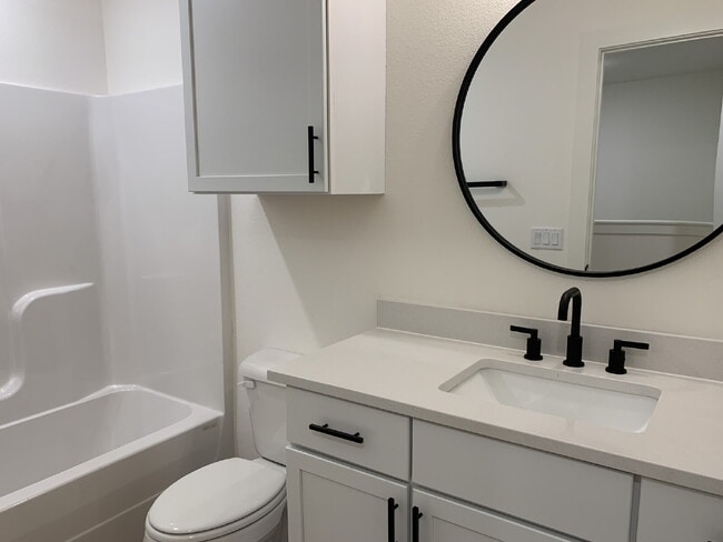 Building Photo - 2614 SW Livingston Square