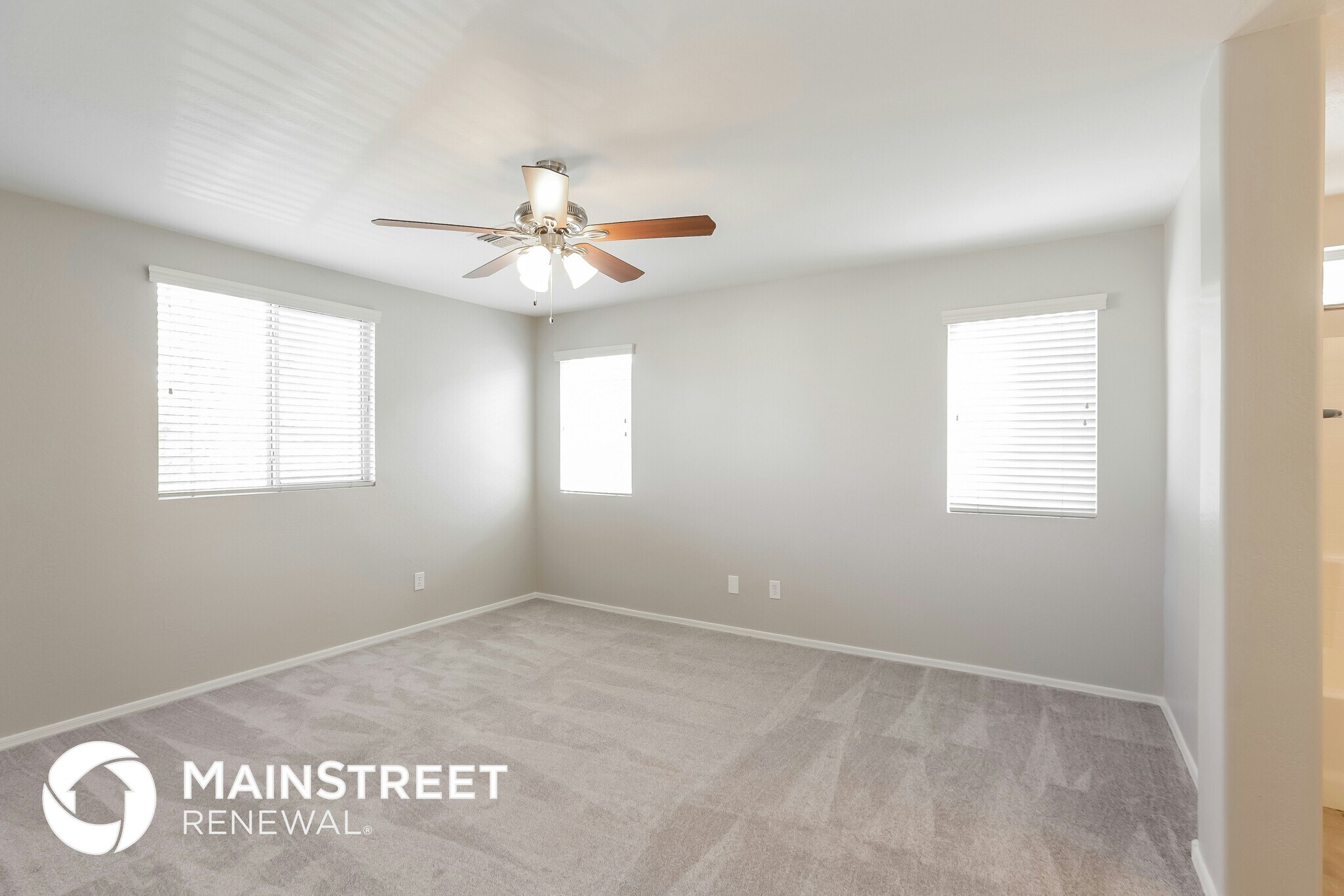 Building Photo - 5337 W Warner St