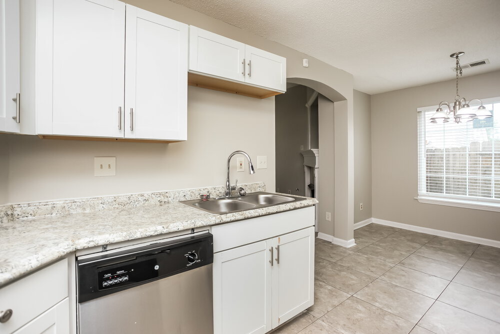 Building Photo - 10078 Cross Valley Dr