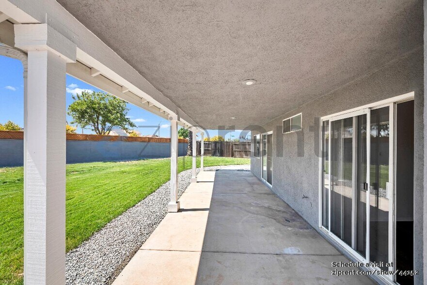 Building Photo - 27015 Hemingway Ct