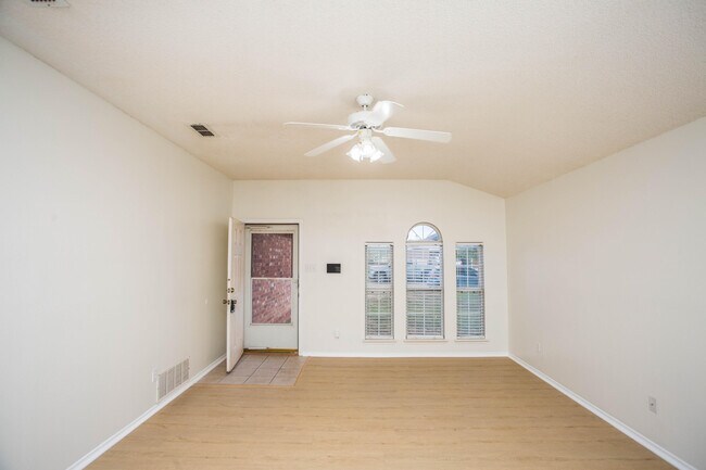 Building Photo - 6536 86th St