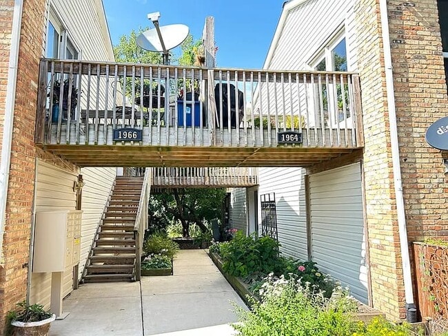 Building Photo - 1964 Kenilworth Cir