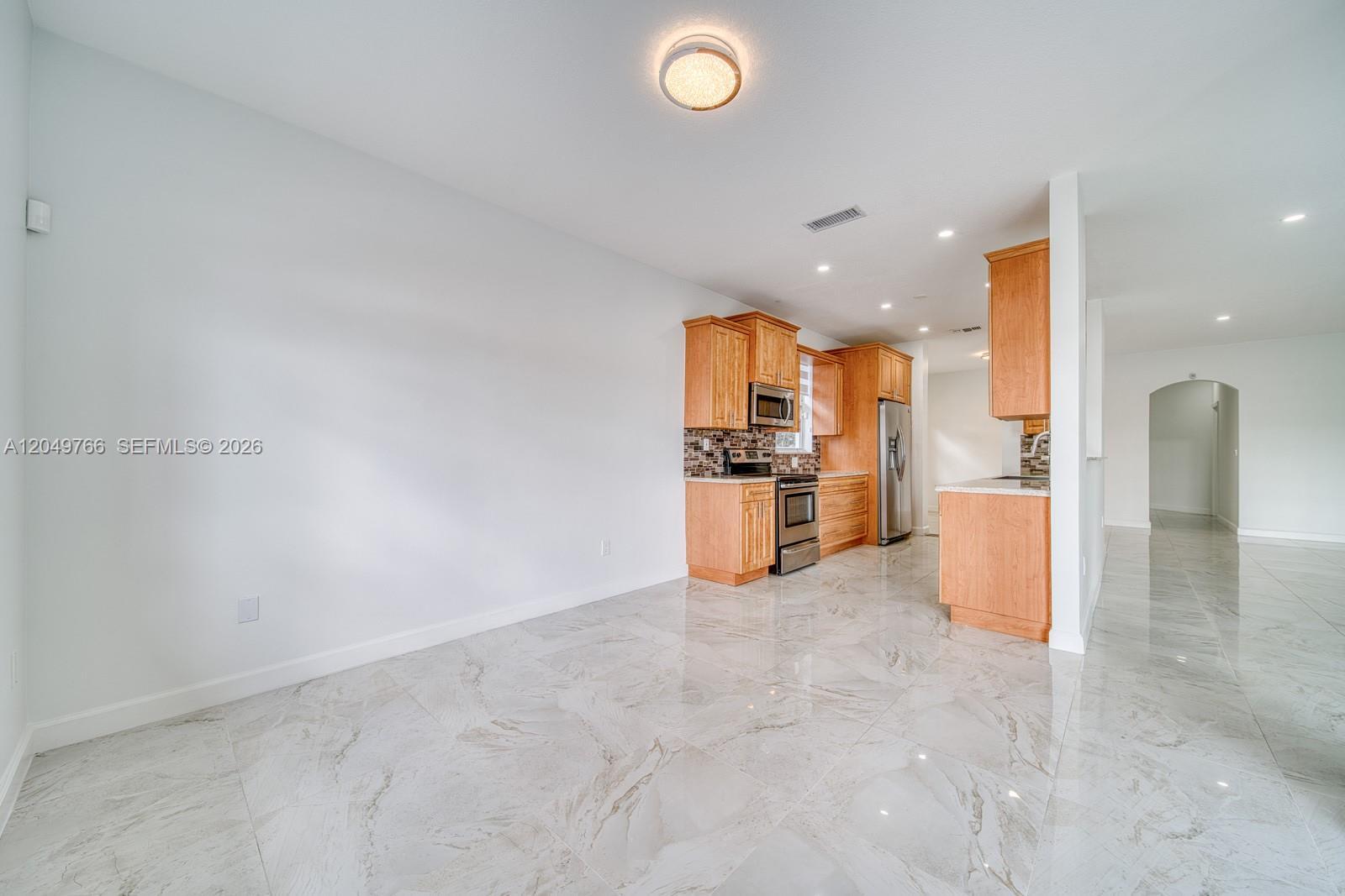 Building Photo - 15950 SW 71st Ter