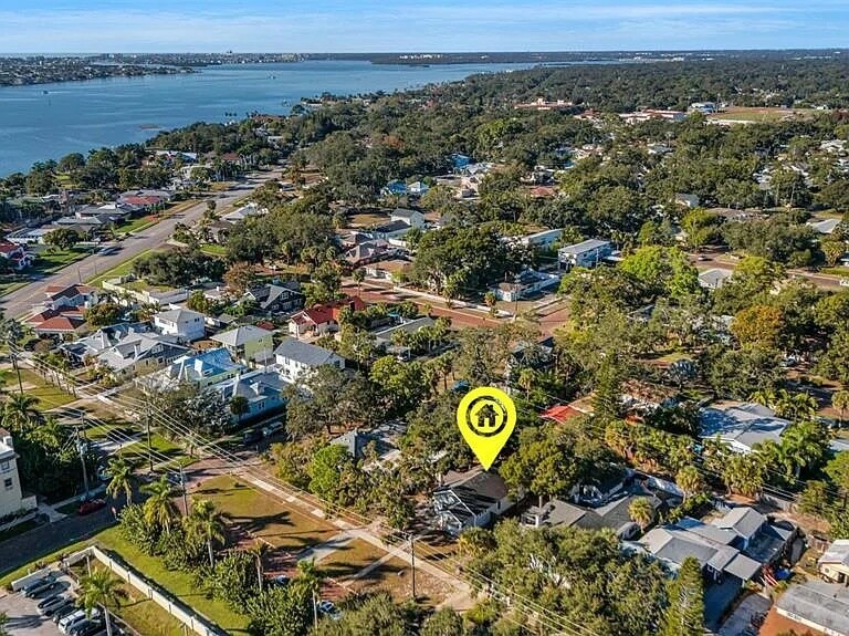 Building Photo - 7327 1st Ave N