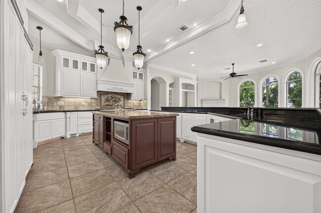 Building Photo - 4011 Westerdale Dr